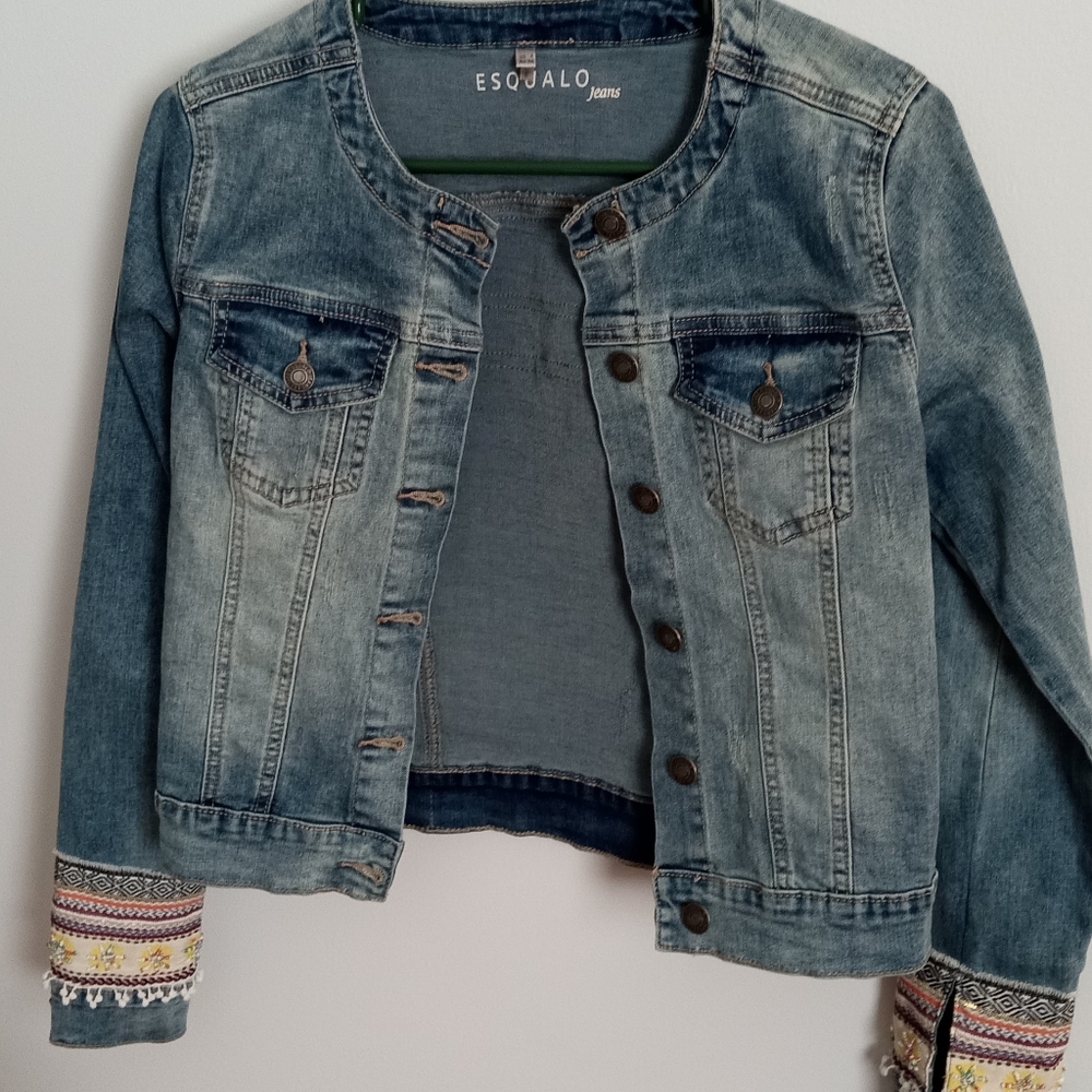 Esqualo jean jacket size medium